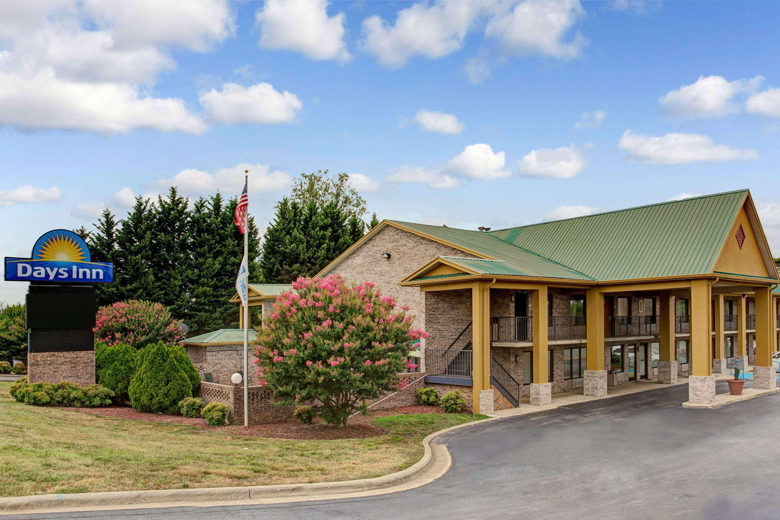 Days Inn Conover/Hickory Exterior photo